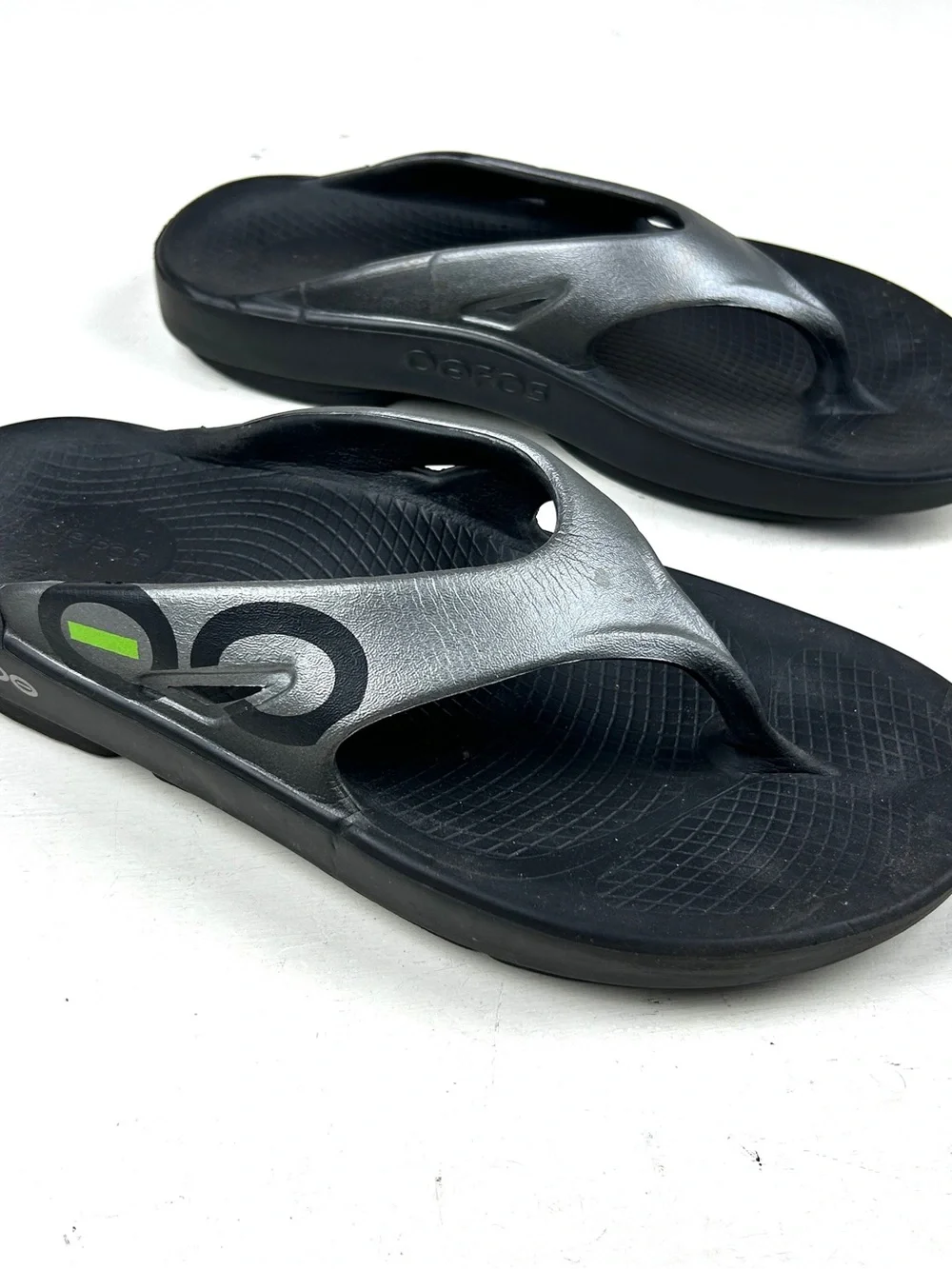 OOFOS Toe Slide Sandal Post Run Recovery Footwear M9 W11 EUR 42 Black Gray